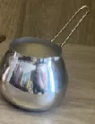 Кофейный кувшин с широким округлым корпусом